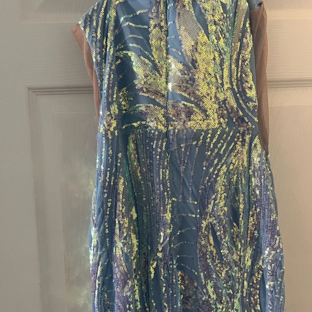 Sky blue iridescent prom dress / formal dress was used for 4 hours. No tags - Picture 4 of 10
